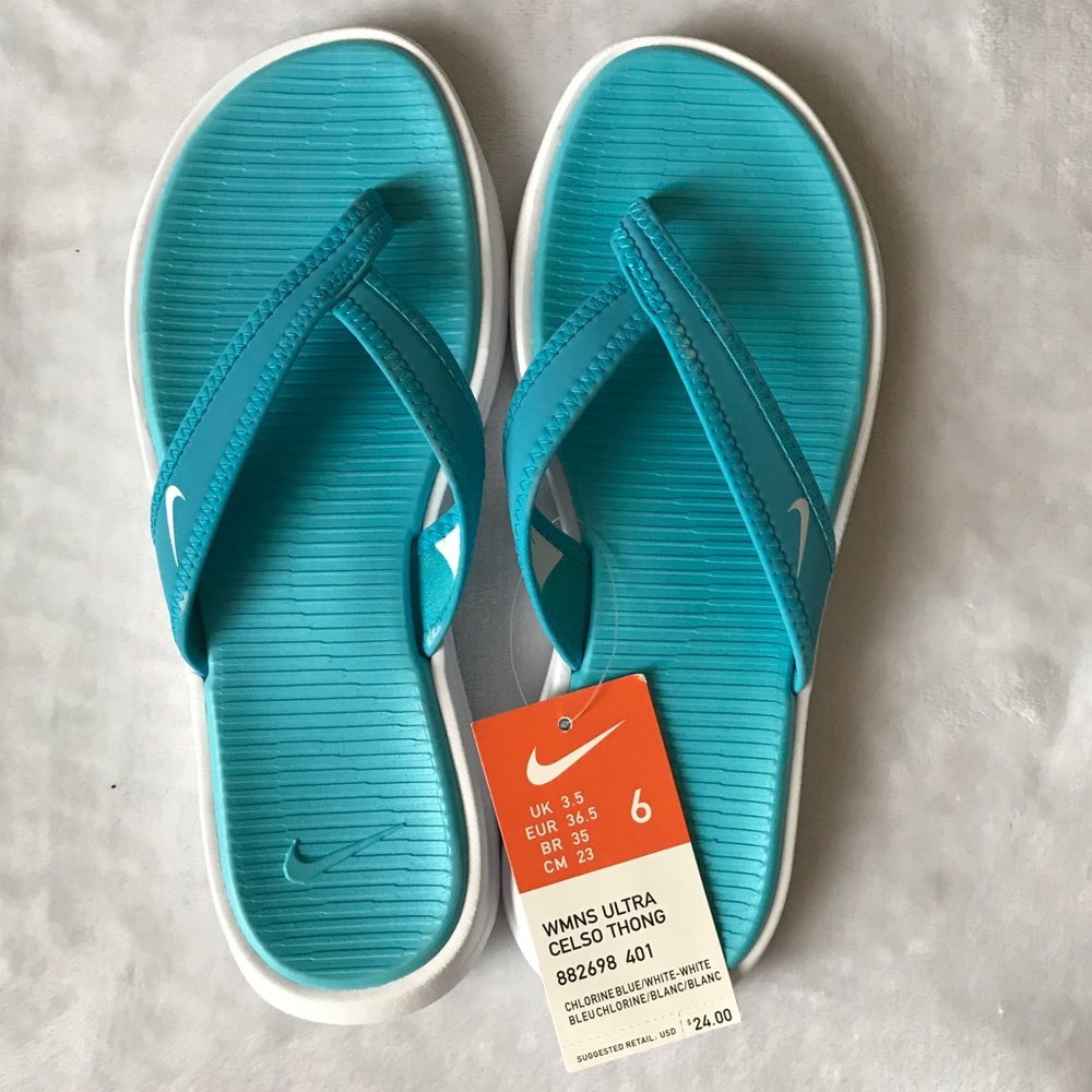 Nike Flip Flops Size 6